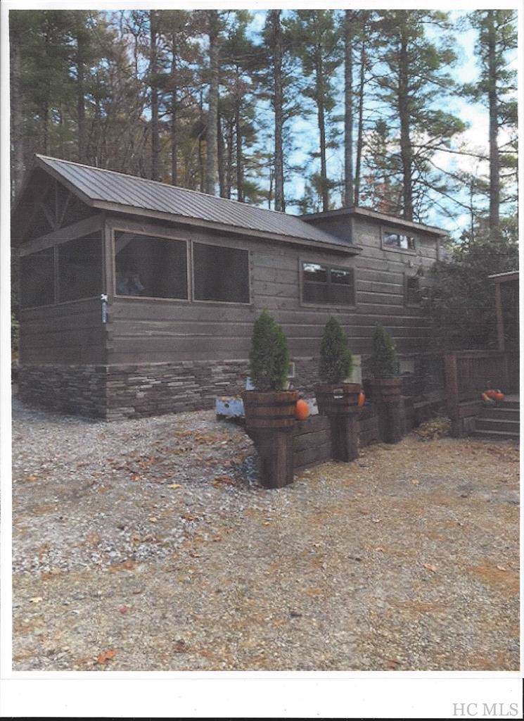 674 Chestnut Street - Photo 1