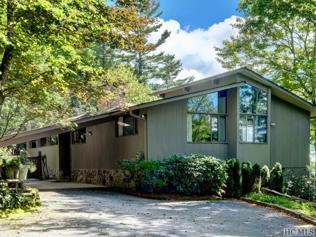 125 Sagee Drive - Photo 1