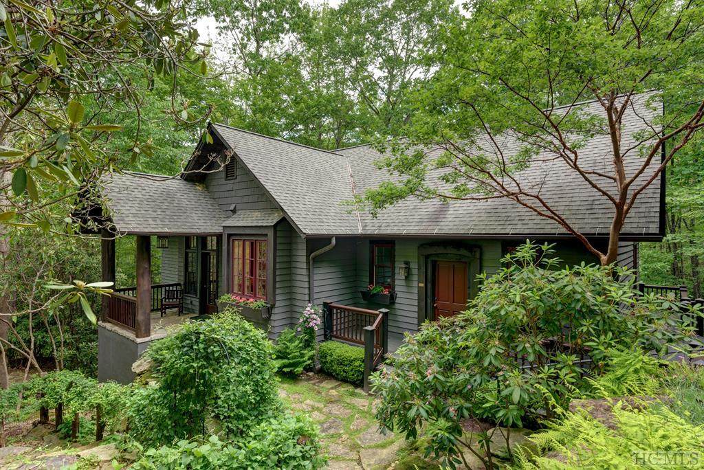 1334 Highlands Cove Drive - Photo 1