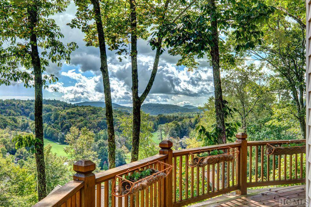 407 Country Club Drive - Photo 1