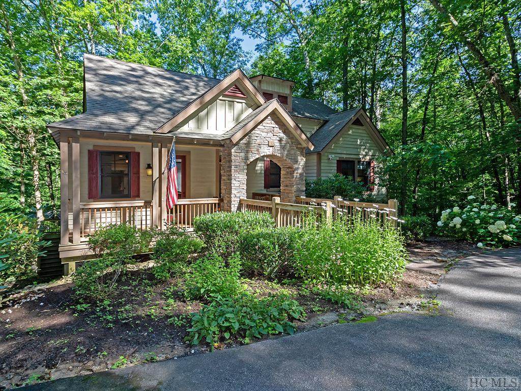 210 Grandview Drive - Photo 1
