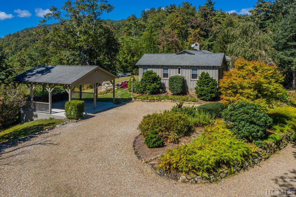 320 Satulah Falls Lane - Photo 1