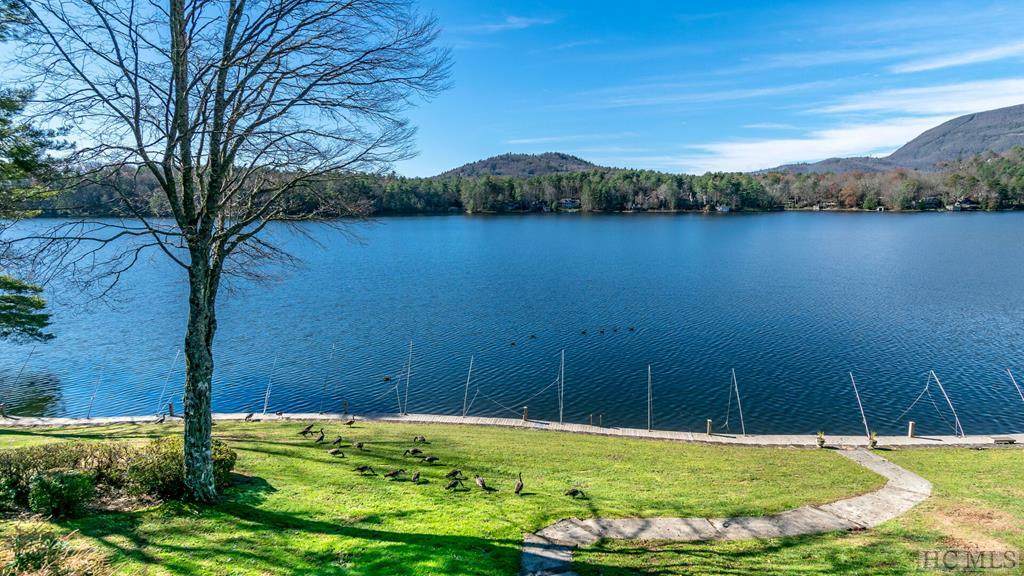 84 Toxaway Point - Photo 1