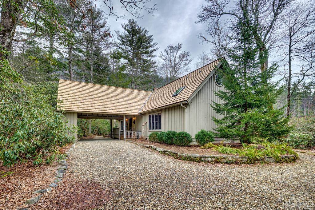 155 Foxfire Road - Photo 1