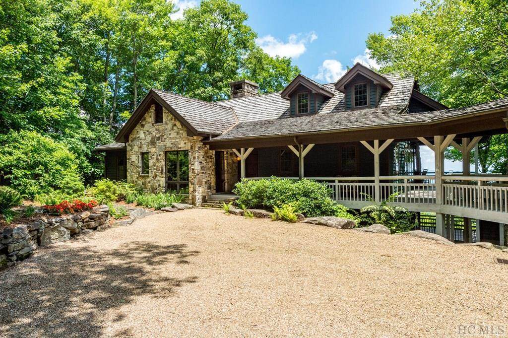 1118 Toxaway Drive - Photo 1