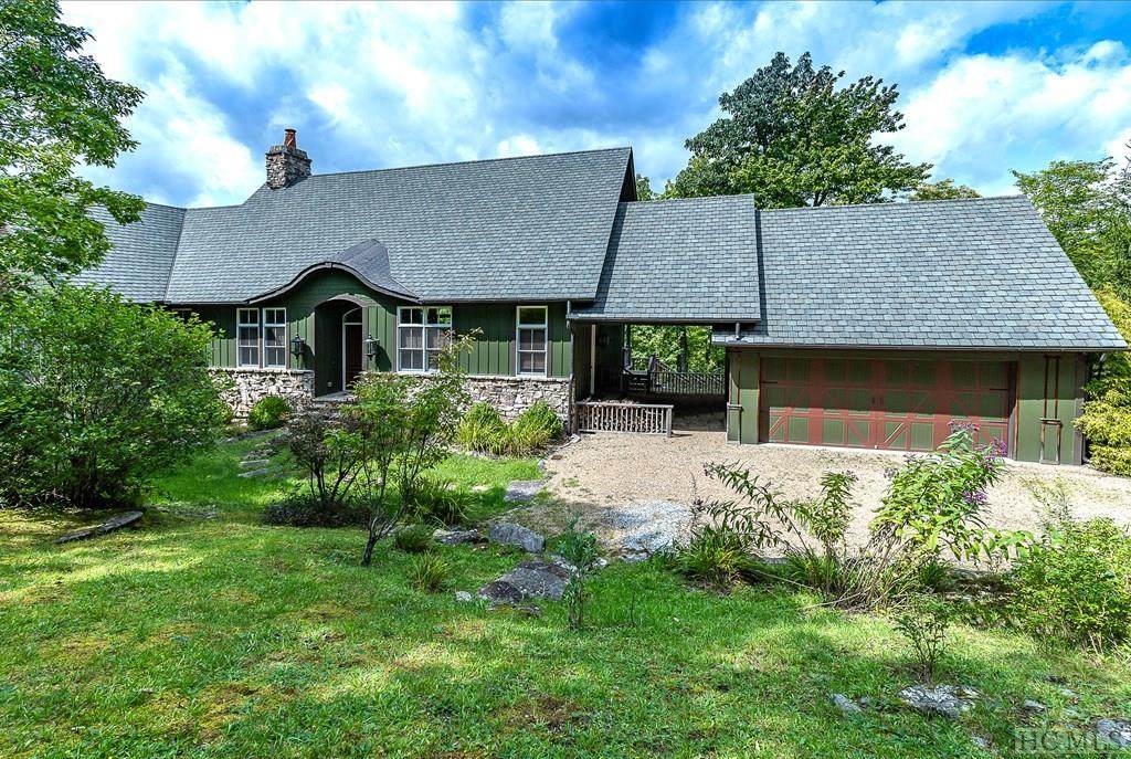 1737 Toxaway Drive - Photo 1