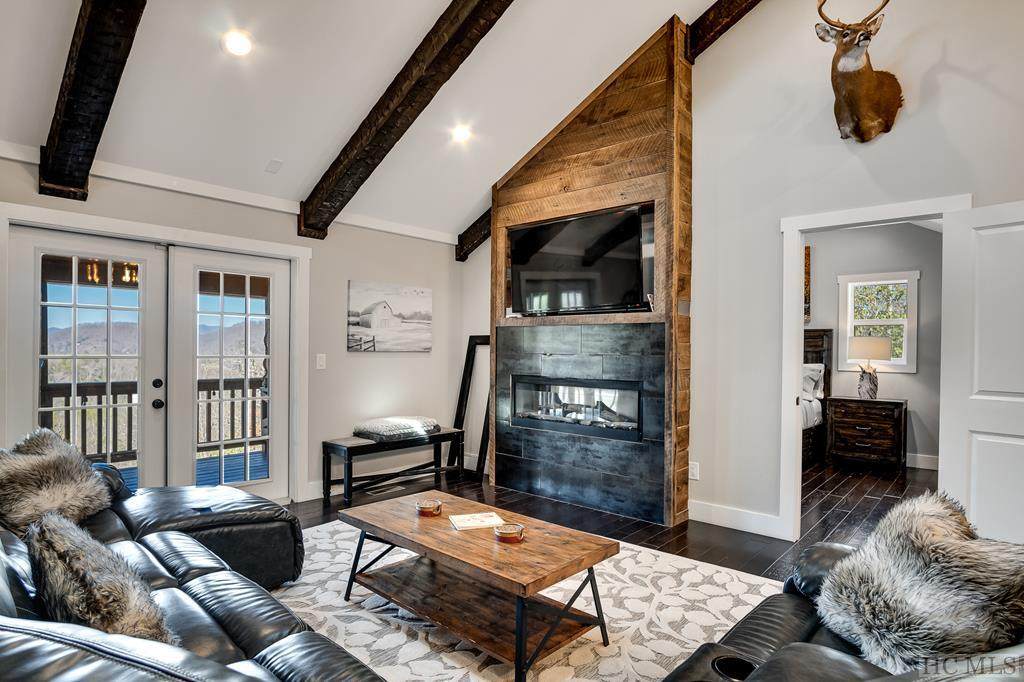 82 Iotla View Drive - Photo 1