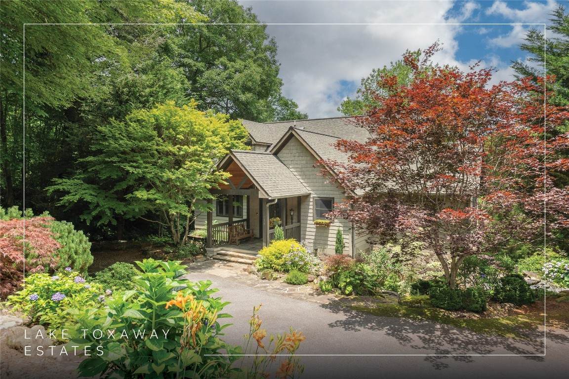 614 Fairway Drive - Photo 1