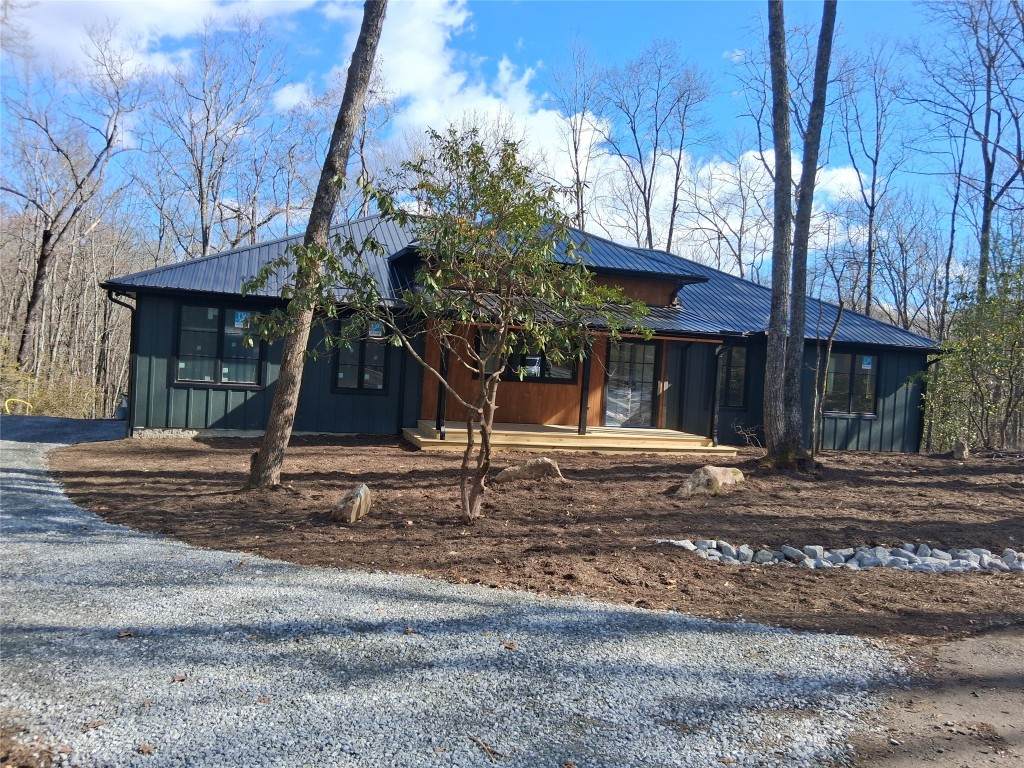 384 Lone Panther Ridge Ridge - Photo 1