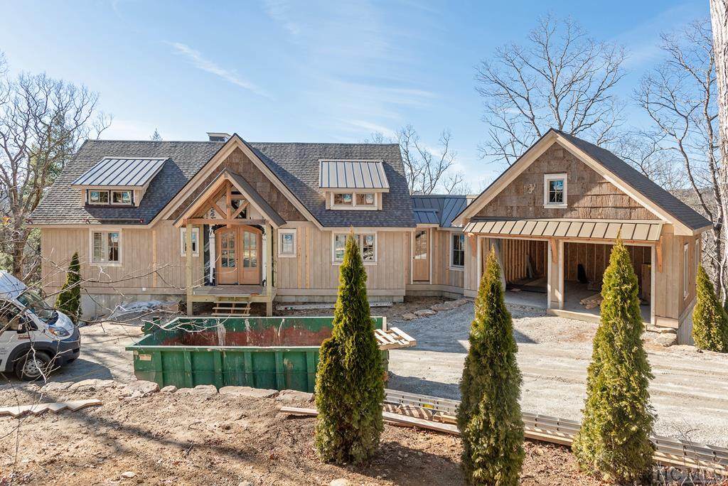 187 Windemere - Photo 1