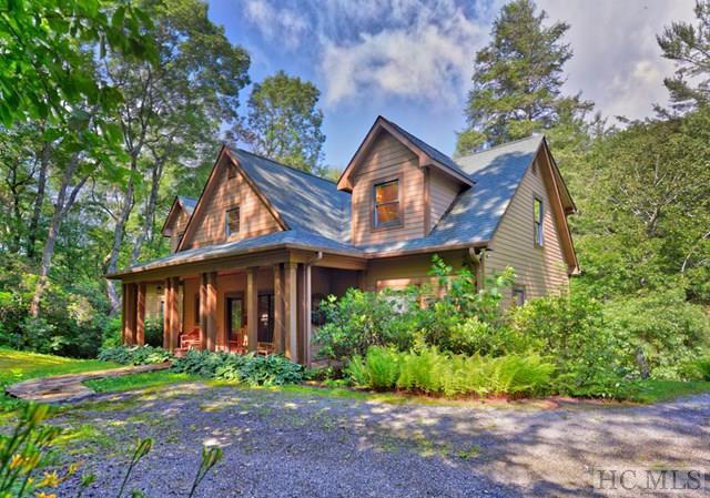 320 Bonnie Drive - Photo 1