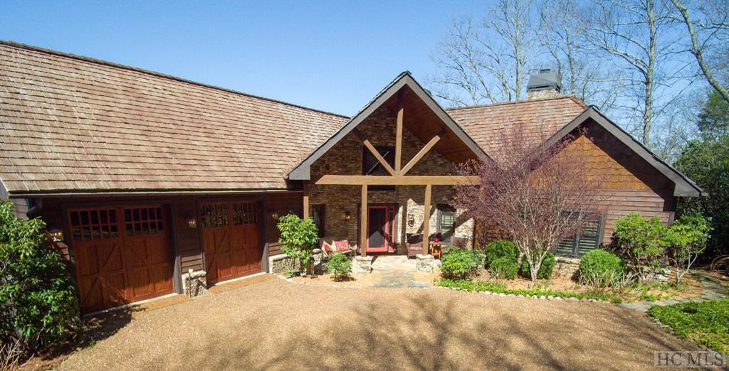 134 Cotswolds Way - Photo 1