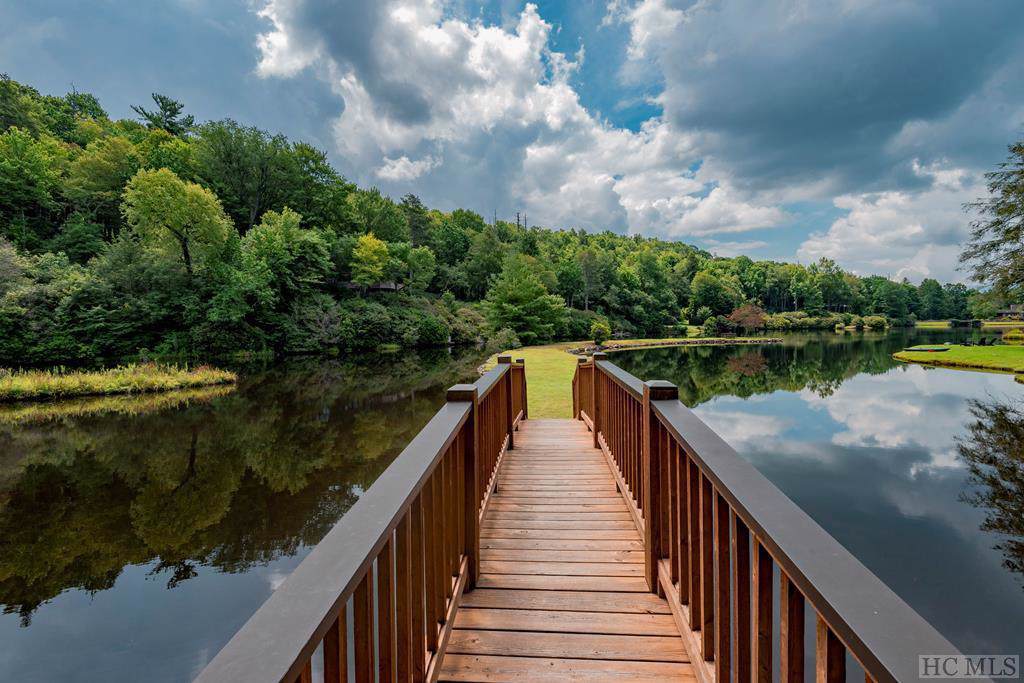 148 Pheasant Run - Photo 1