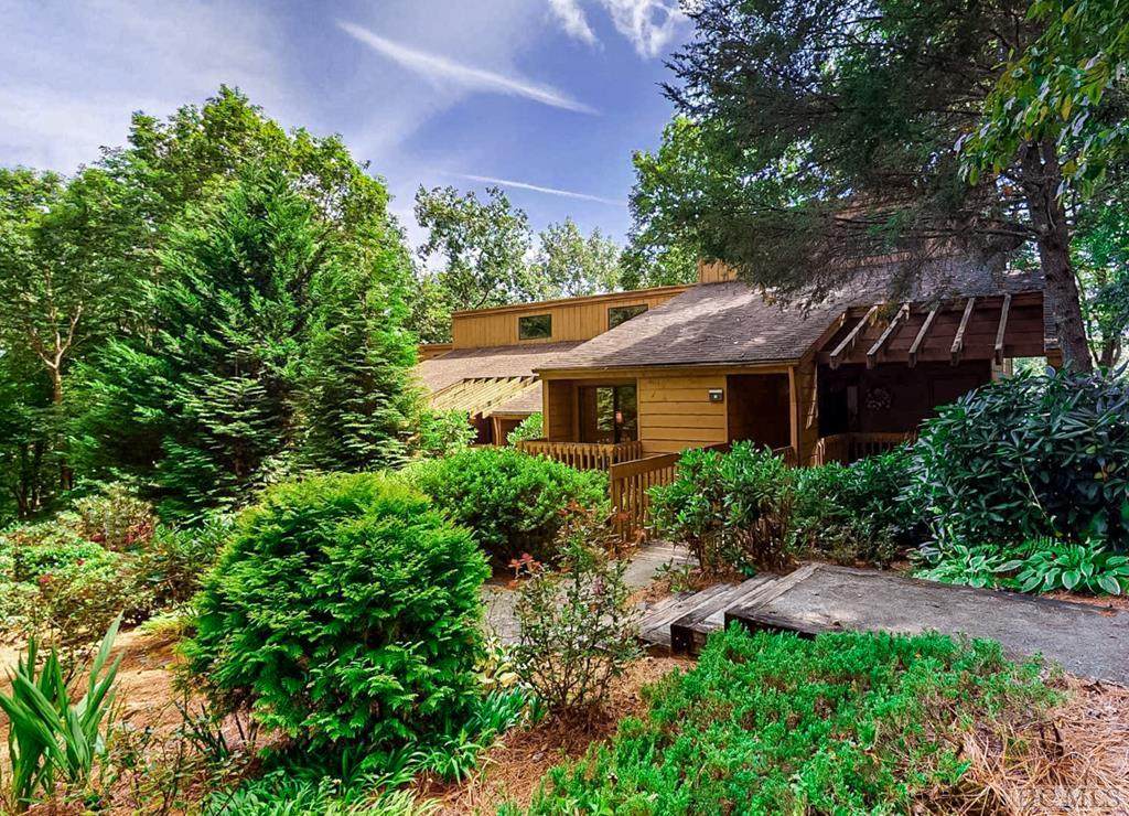 81-40 Emerald Ridge Road - Photo 1
