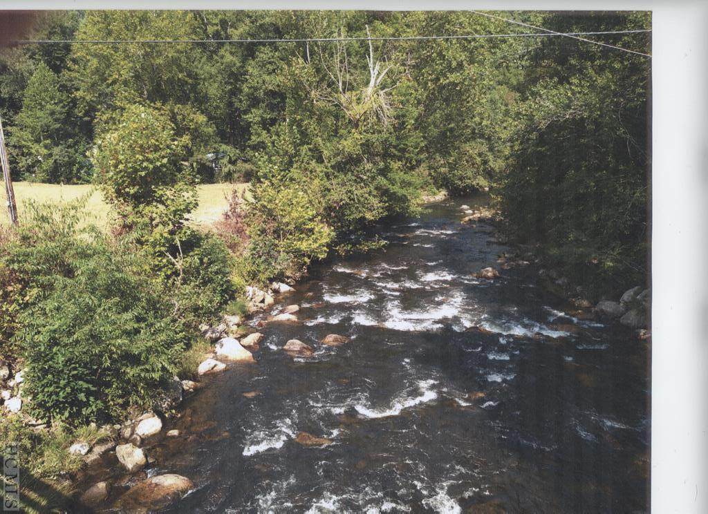 521 Peeks Creek Road - Photo 1