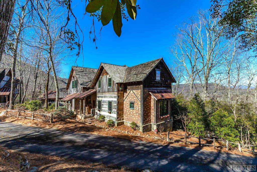 230 Toxaway Drive - Photo 1