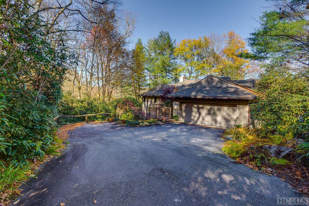 35 Laurelwood Ridge - Photo 1