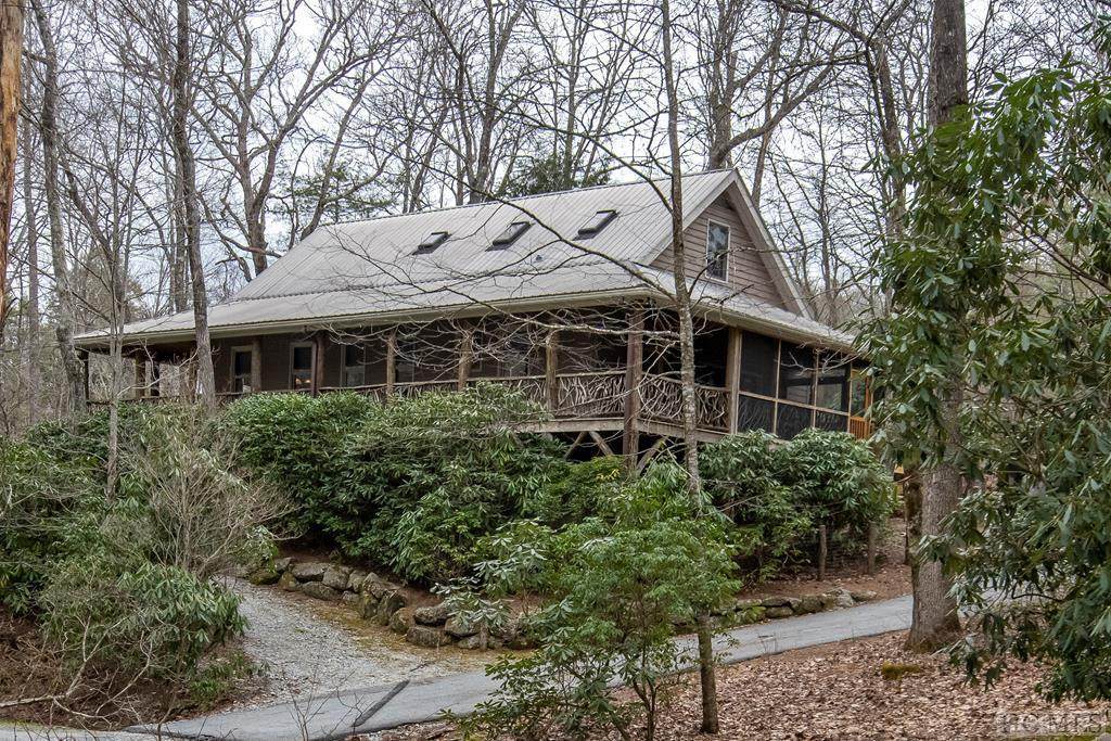 230 Woodland Hills Drive - Photo 1