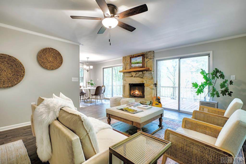 129 Strawberry Hills Road - Photo 1