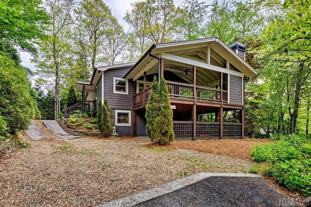 175 Wyanoak Drive - Photo 1