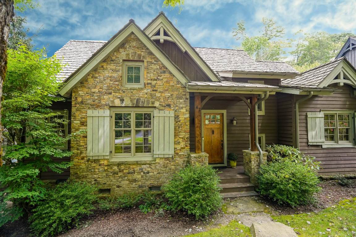 42 Hemlock Ridge - Photo 1