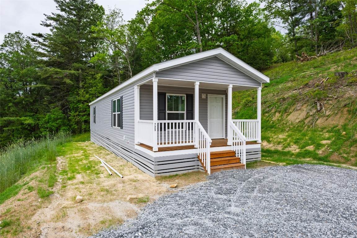 187 Ridge Crest Lane - Photo 1