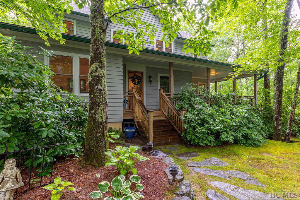 139 Pine Circle - Photo 1