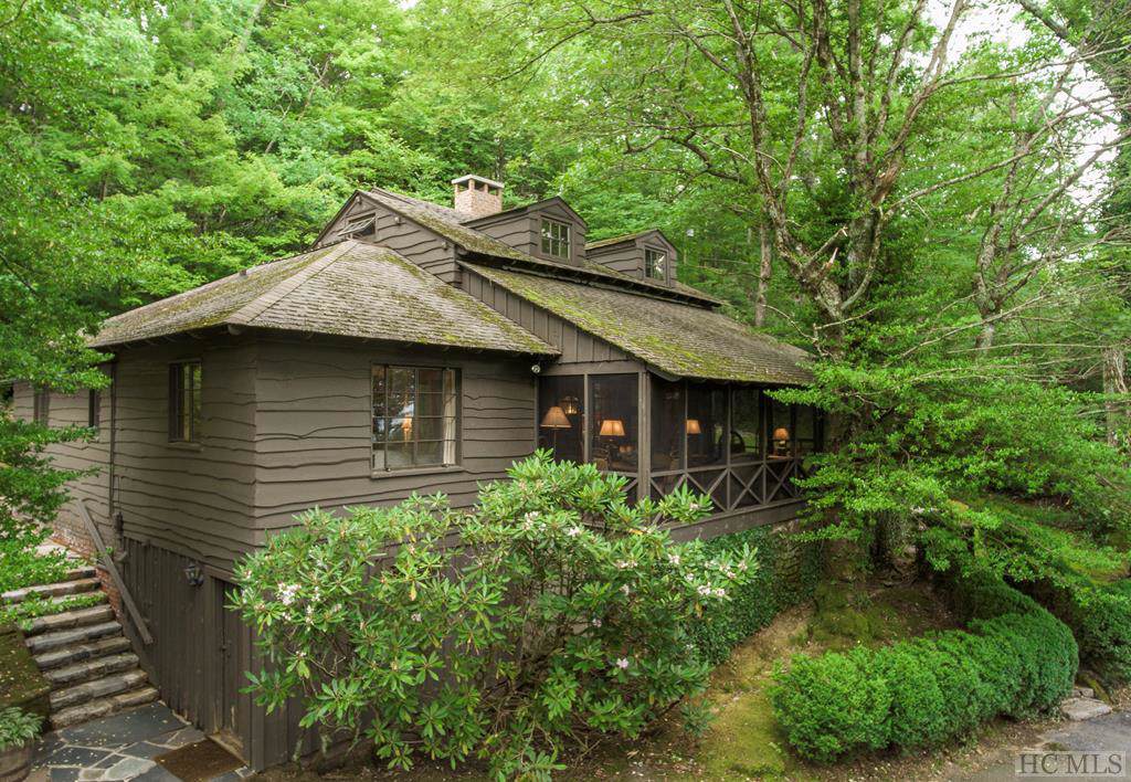 960 Hudson Road - Photo 1
