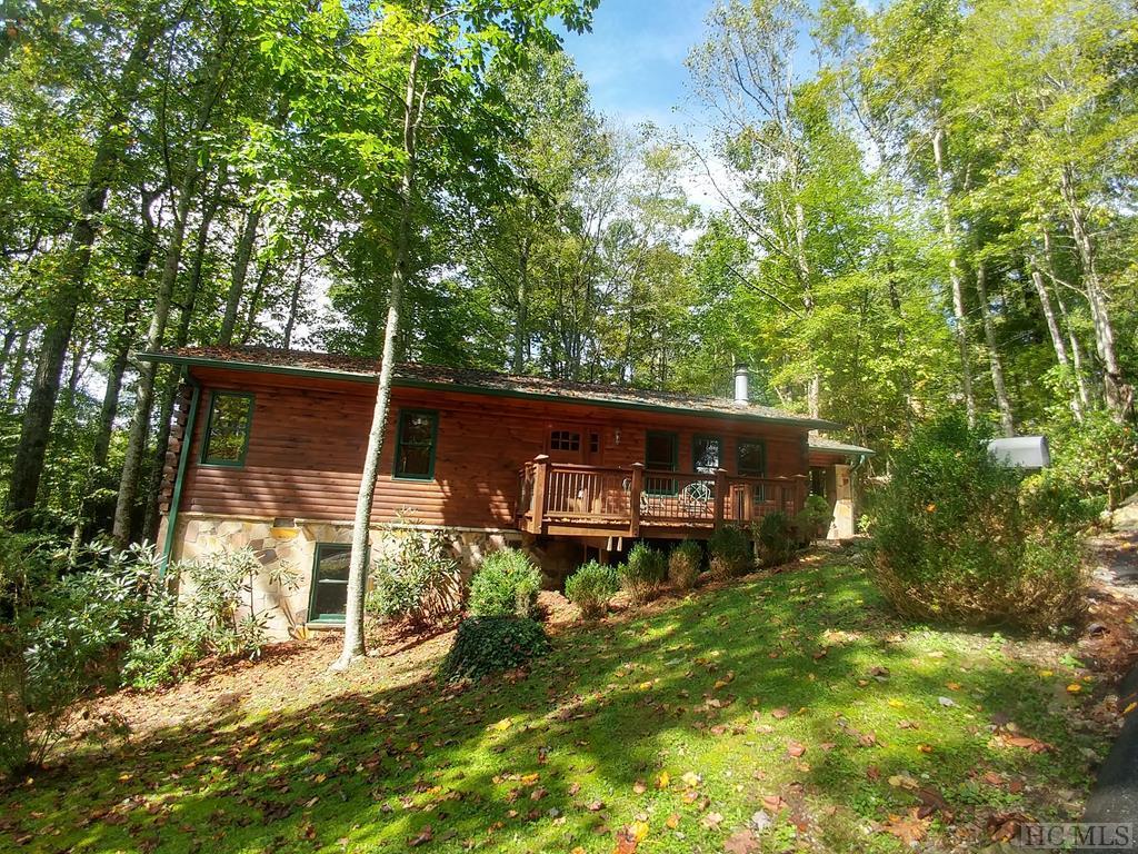 100 Wyanoak Road - Photo 1