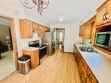 1125 Amesbury Avenue - Photo 3