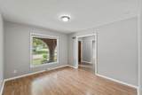 407 Lincolnwood Drive - Photo 8