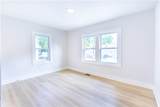 3312 Delavan Avenue - Photo 6