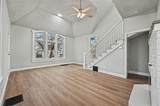 401 Noyes Boulevard - Photo 4
