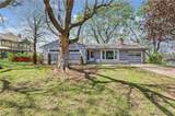 312 Baldwin Street - Photo 2