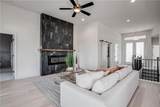 2604 Crestview Street - Photo 9