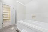 707 18th Street - Photo 18