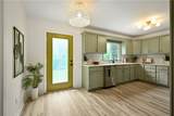 210 Myron Avenue - Photo 10