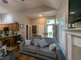 7317 Silverheel Street - Photo 19