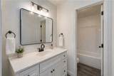 9525 Manning Avenue - Photo 4