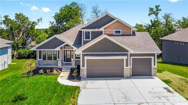 3109 Blue Ribbon Street - Photo 1