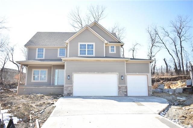 1402 Burr Oak Court - Photo 1