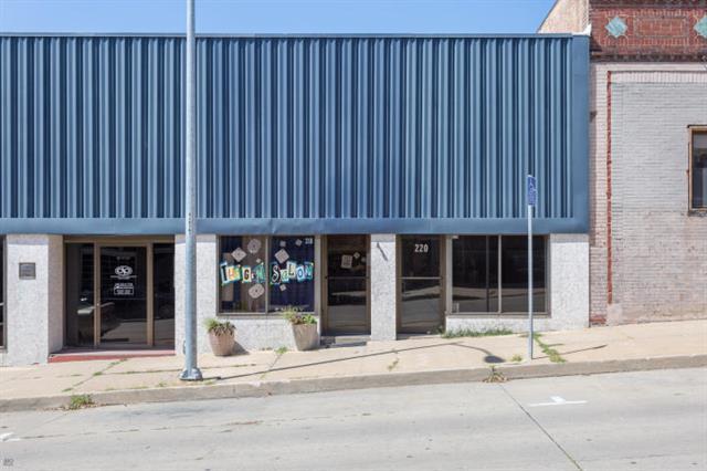214 7th Street - Photo 1