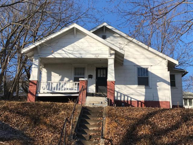 1520 26th Street - Photo 1