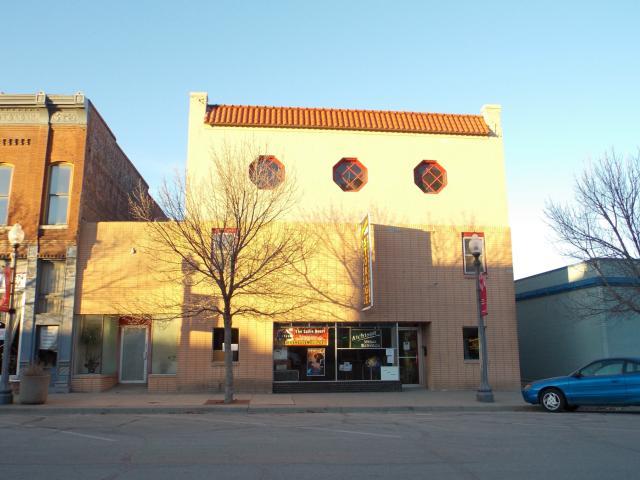 711 Commercial Street - Photo 1