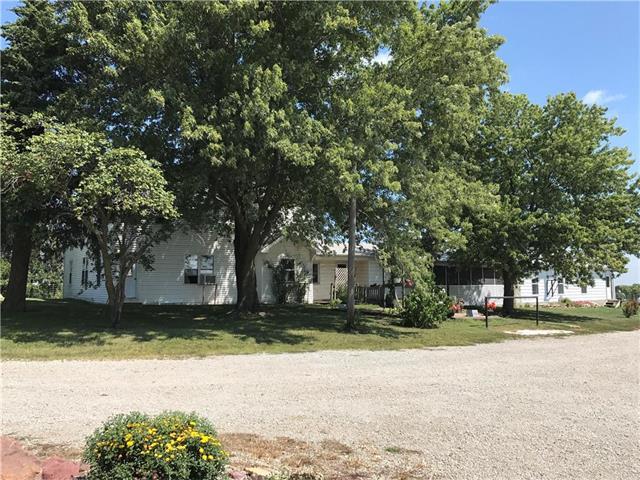 586 80th Avenue - Photo 1