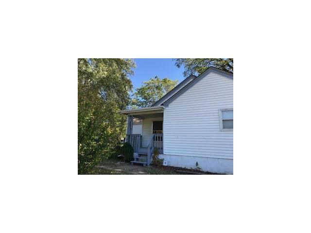1833 Northern Street - Photo 1