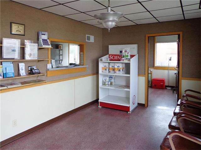 711 Main Street - Photo 1