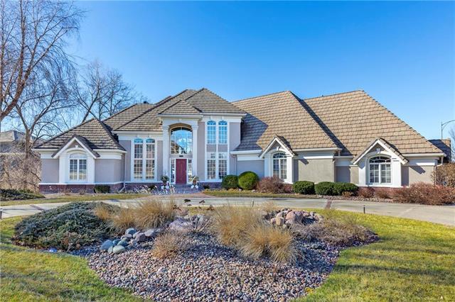 8113 Clearwater Drive - Photo 1