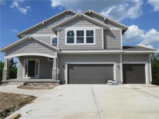 1052 Sumac Street - Photo 1