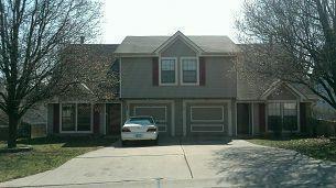 7945 79th Terrace - Photo 1